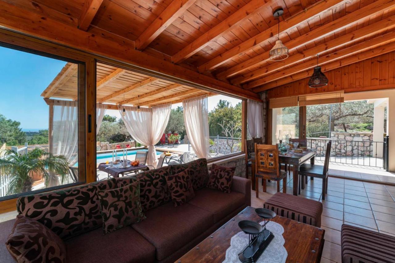 Sea Rock Rodos Villa